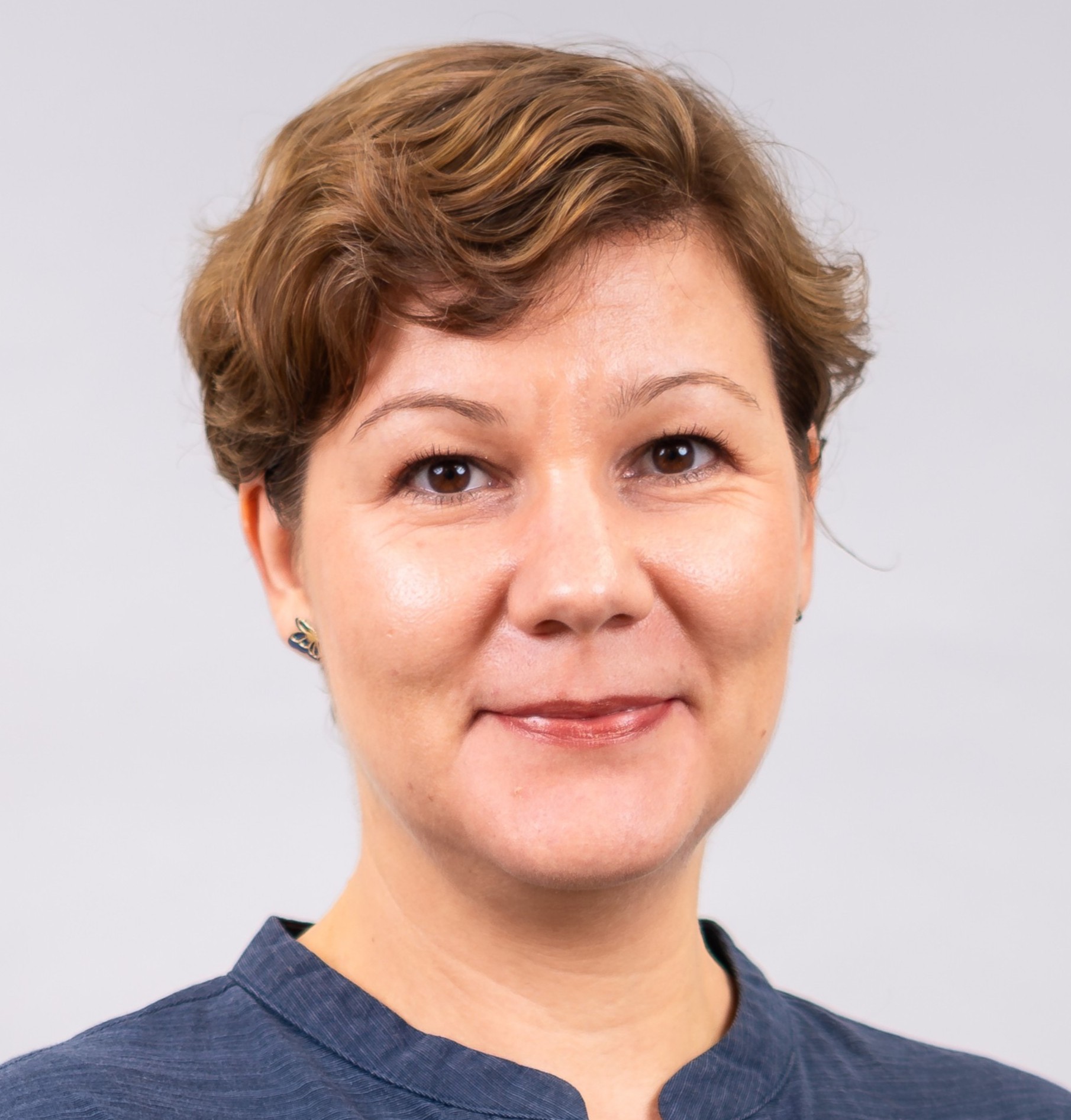 Dr Cristina Carbunaru